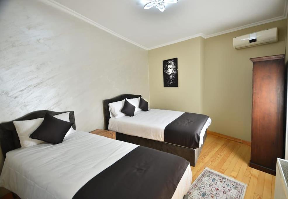 Bonjour Suit Private Triplex Apartment Istanbul Exterior photo