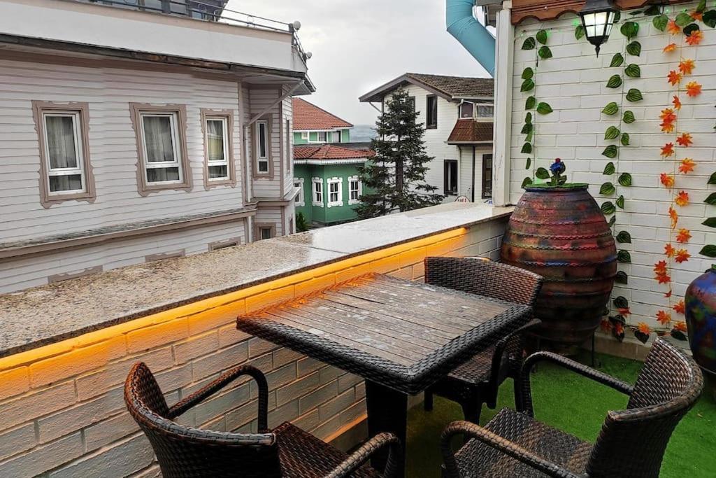Bonjour Suit Private Triplex Apartment Istanbul Exterior photo